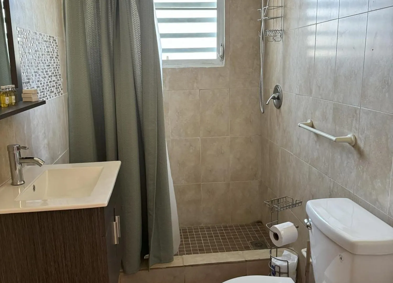 2058 Mcleary Avenue Apt 2 Apartment San Juan